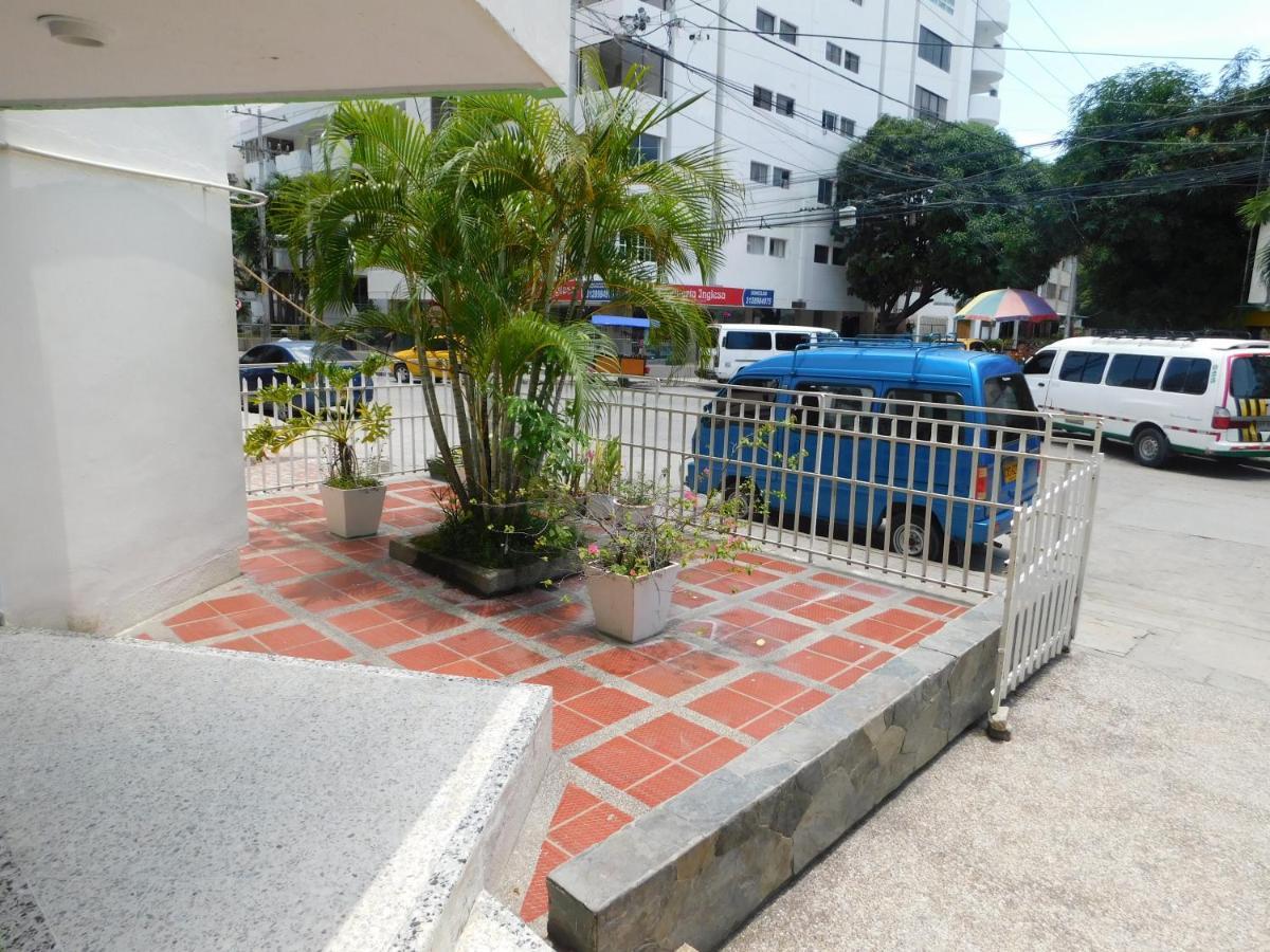El Velero Apartamentos By Danp ซันตามาร์ตา ภายนอก รูปภาพ